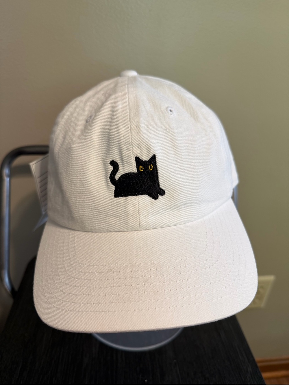 NWT Black Cat Embroidered White Cotton Dad Hat Adjustable